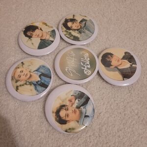Set of 6 K-Pop STRAY KIDS Photo Buttons